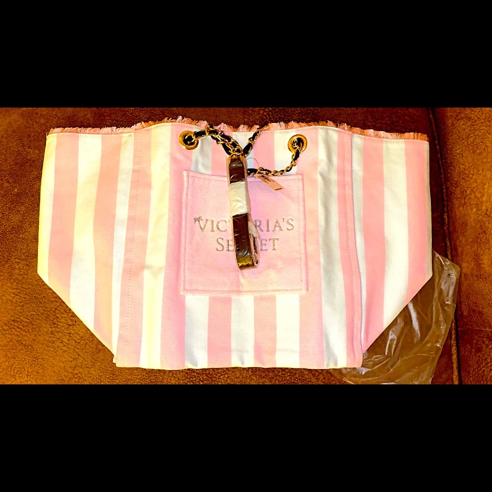 Victoria’s Secret beach 🏖 bag new authentic never used never open